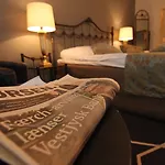 Dania Hotel 3*