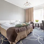 Dania Hotel 3*