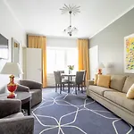 Dania Hotel 3*